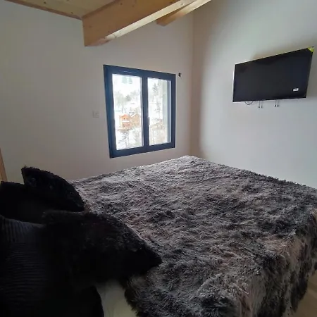Neuf Jacuzzi Terrasse Salle Jeux Proche Font Romeu Chalet *