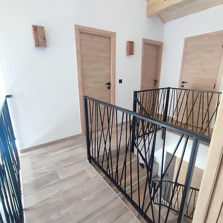 Chalet Neuf Jacuzzi Terrasse Salle Jeux Proche Font Romeu Egat