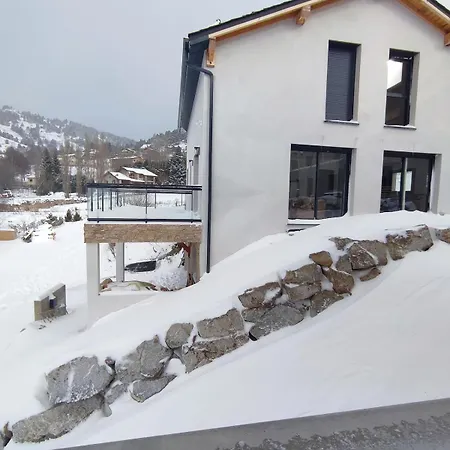 Chalet Neuf Jacuzzi Terrasse Salle Jeux Font-romeu *