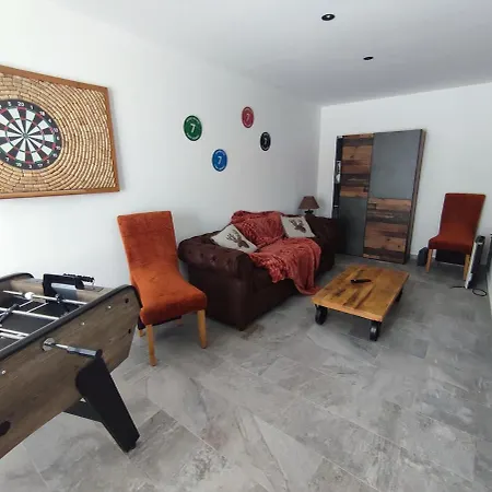 Chalet Neuf Jacuzzi Terrasse Salle Jeux Font-romeu