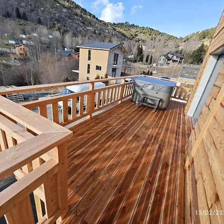 Chalet Neuf Jacuzzi Terrasse Salle Jeux Font-romeu