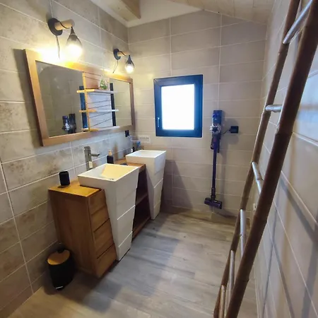Neuf Jacuzzi Terrasse Salle Jeux Proche Font Romeu Egat