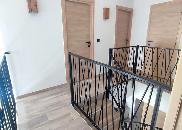 Σαλέ Neuf Jacuzzi Terrasse Salle Jeux Proche Font Romeu Egat
