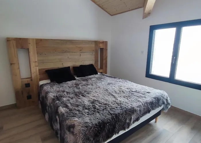 Σαλέ Neuf Jacuzzi Terrasse Salle Jeux Proche Font Romeu